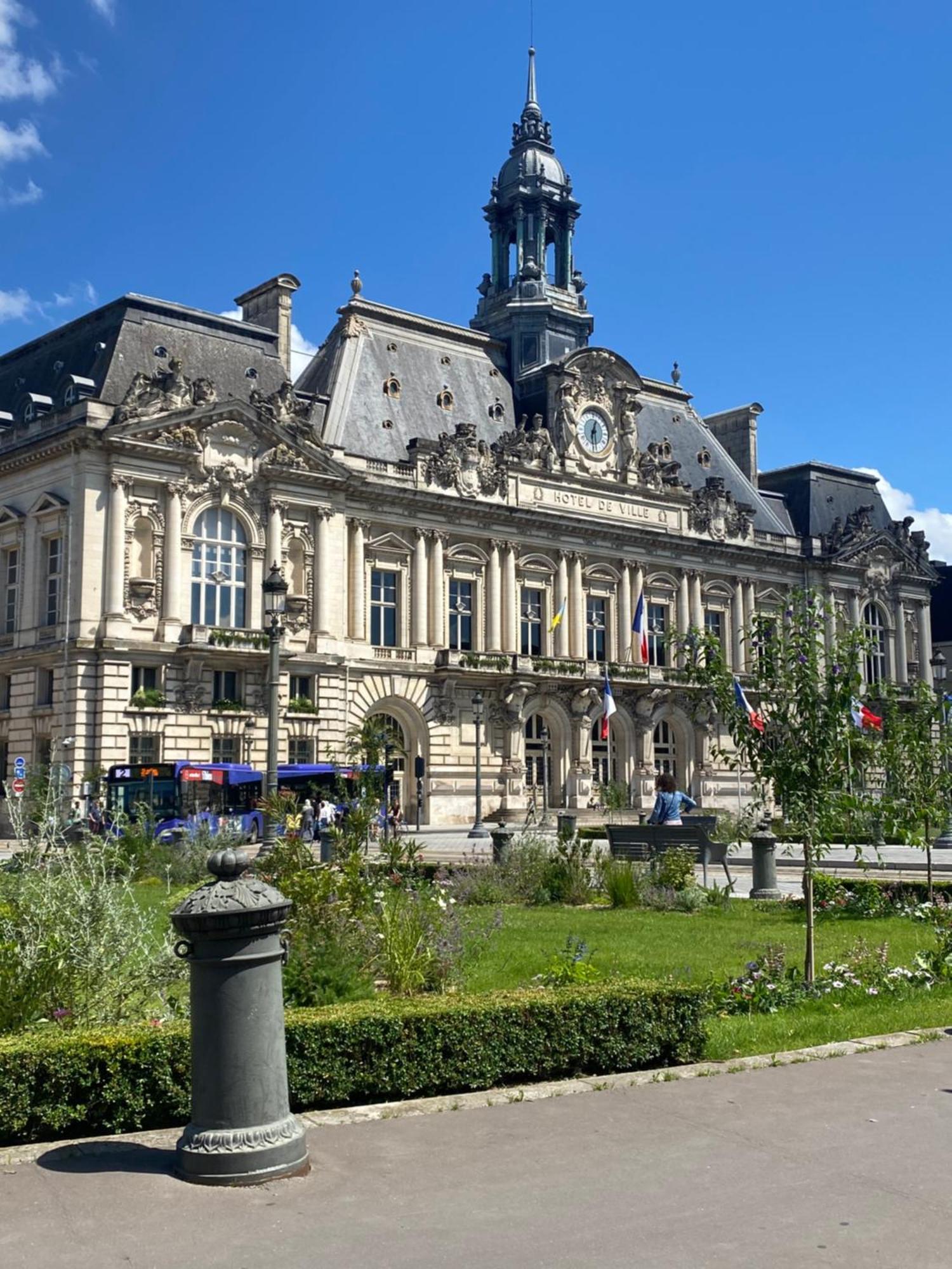 Apartament Logement Hyper Centre Jean-Jaures Tours Zewnętrze zdjęcie